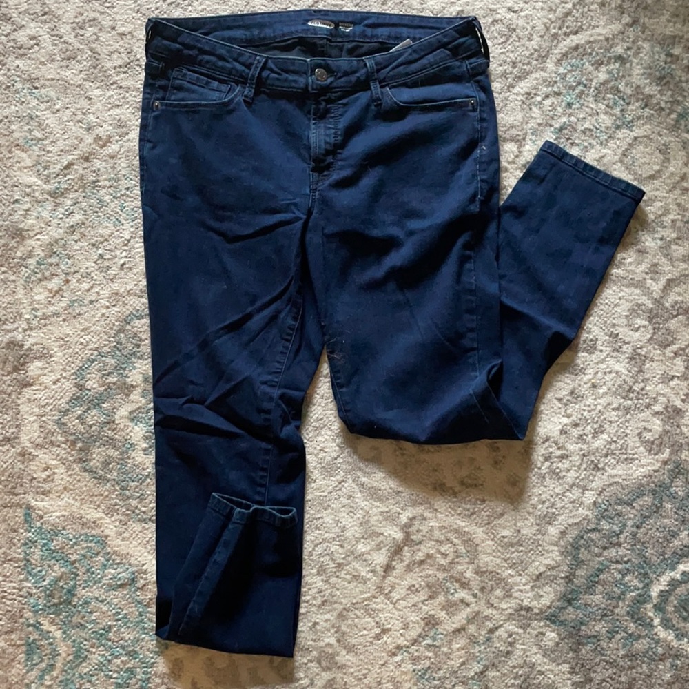 Old Navy Low-rise Rockstar Super Skinny Jeans